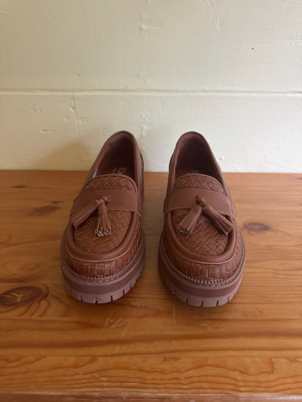 Weaved Lug Sole Loafer